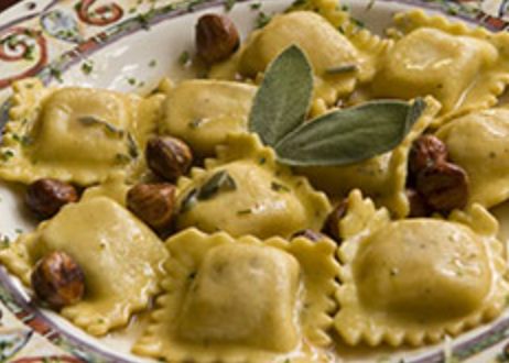 Tortelli al di patate  taleggio e  nocciole