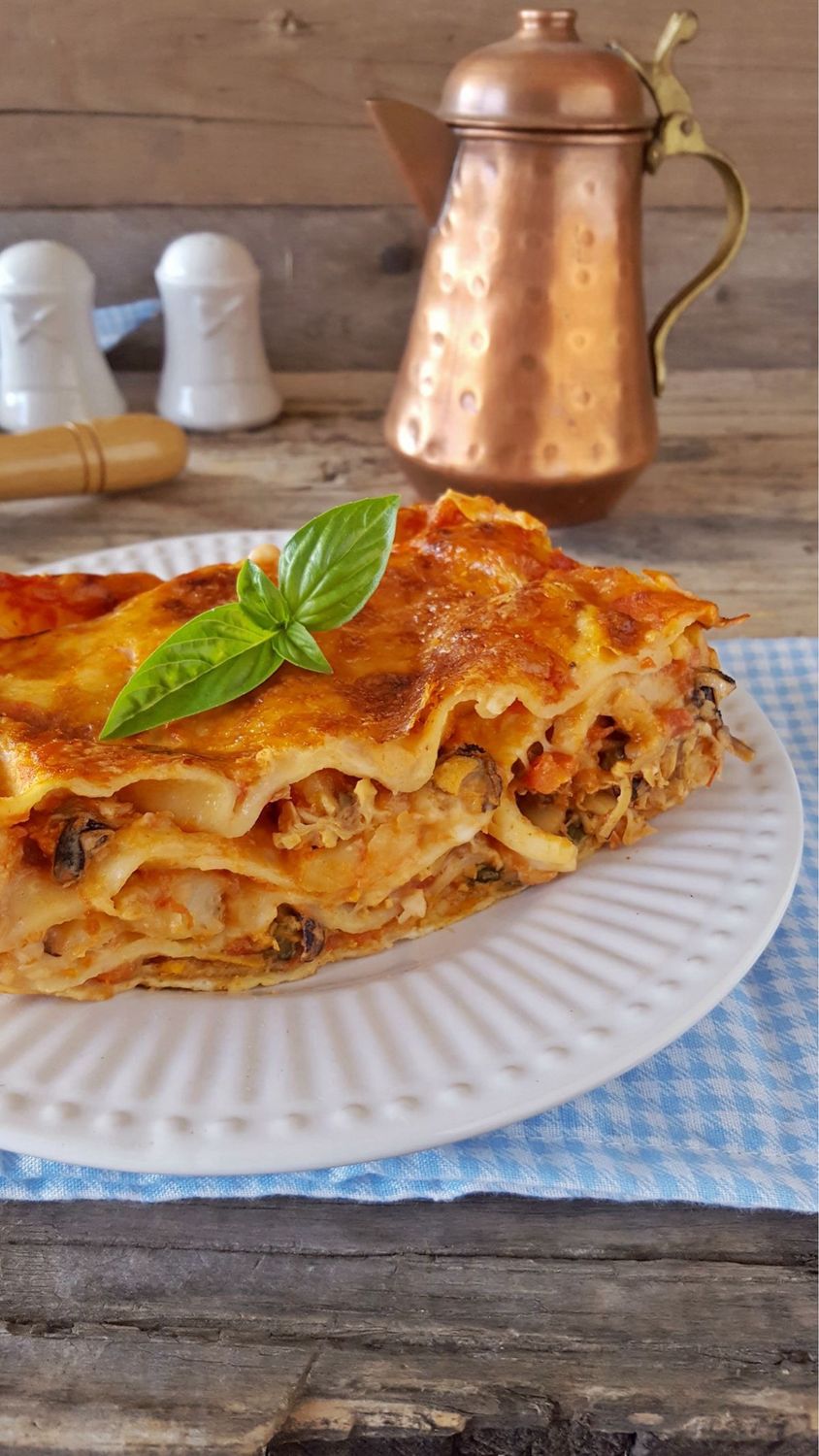 LASAGNE ALLA BOLOGNESE LASAGNE ALLA BOLOGNESE
