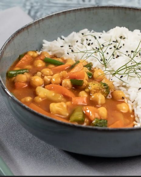 Riso basmati con curry di verdura