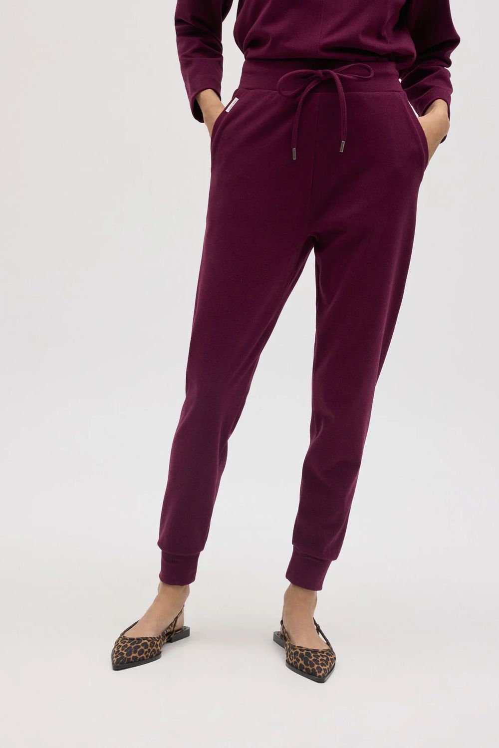 Ysabel Mora Broek Jogger Burgundy Berry
