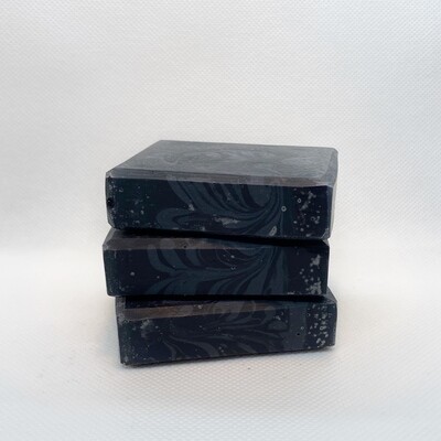 Andlit - feittuta og pirruta húð (Aknasápa)