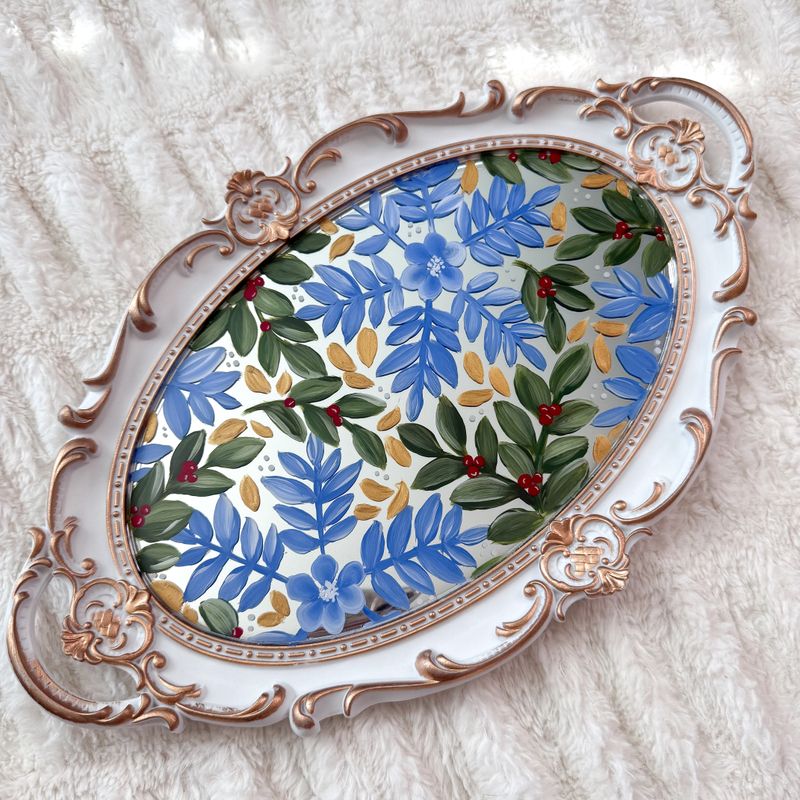 #18 White Oval Vintage Mirror Tray *Blue Snowflake *