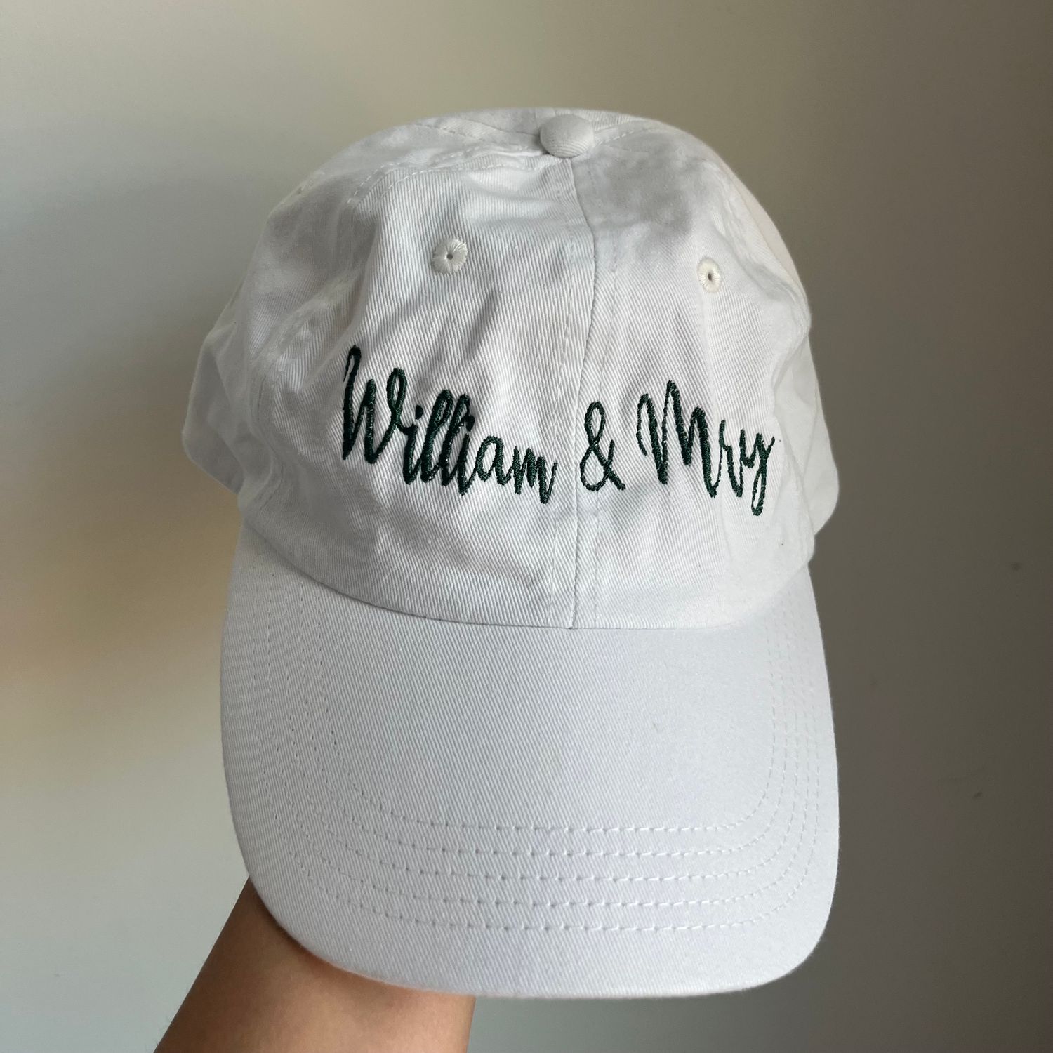 WILLIAM & MARY Embroidered Hat - White WILLIAM & MARY Embroidered Hat - White