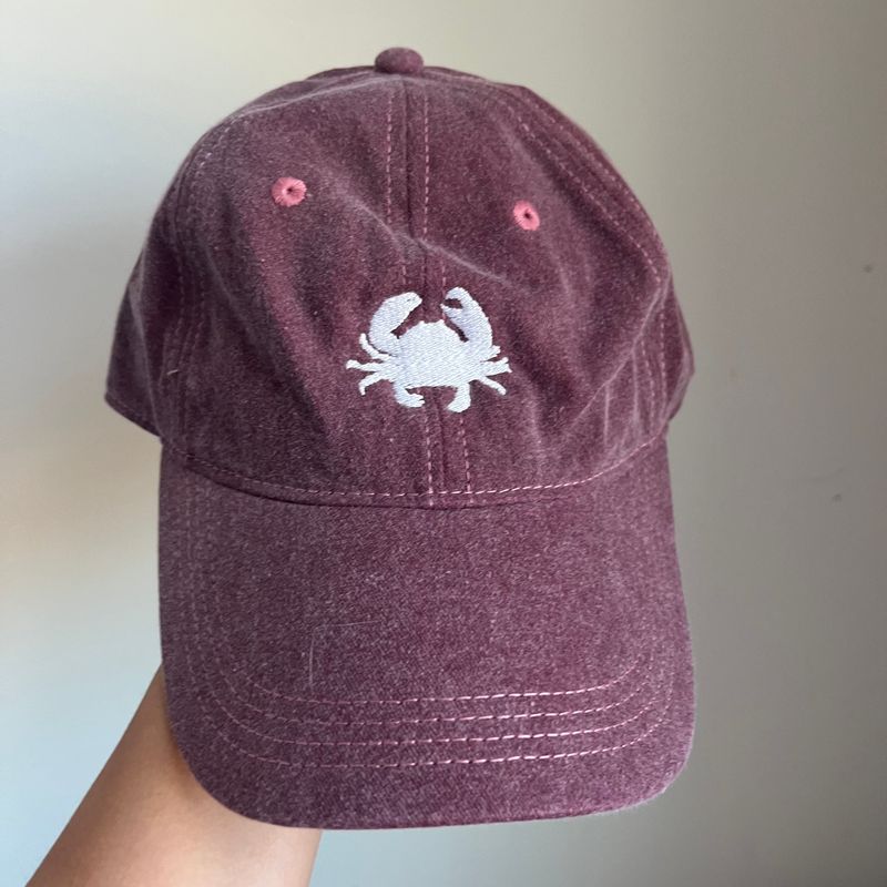 White Crab Embroidered Hat - Washed Maroon White Crab Embroidered Hat - Washed Maroon