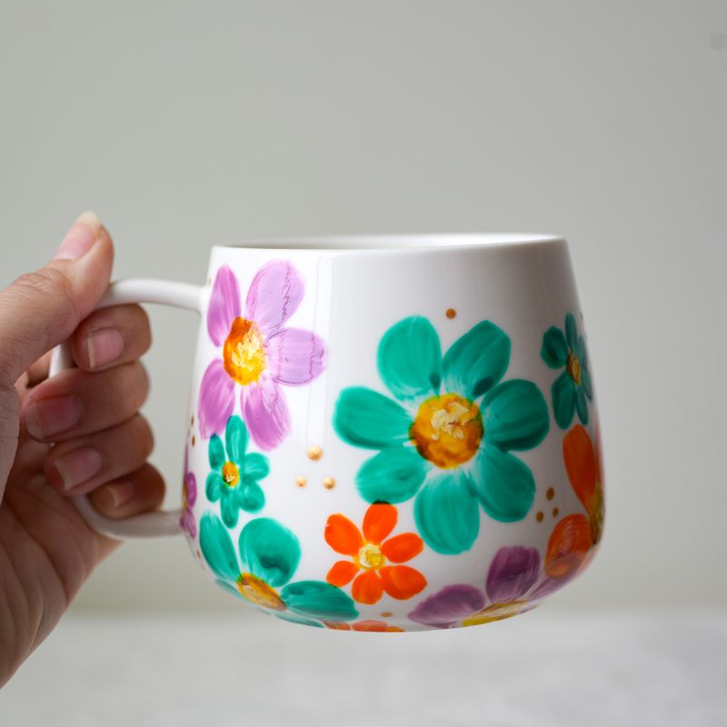 #17 Hand-Painted 16oz White Mug - Colorful Daisy #17 Hand-Painted 16oz White Mug - Colorful Daisy