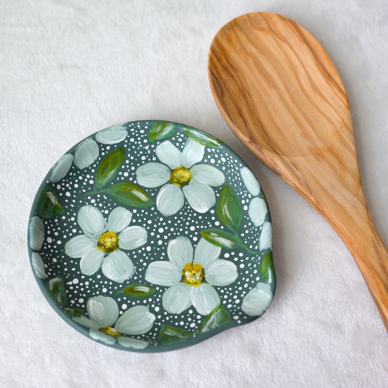 #2 Round Ceramic Spoon Rest - Daisy