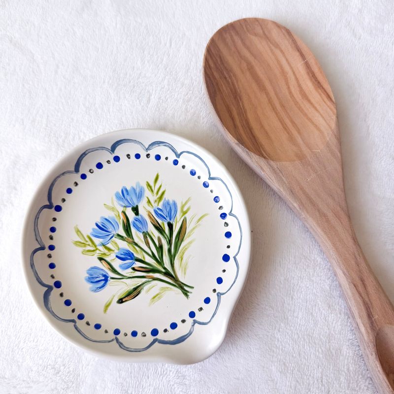 #5 Round Ceramic Spoon Rest - White Bouquet