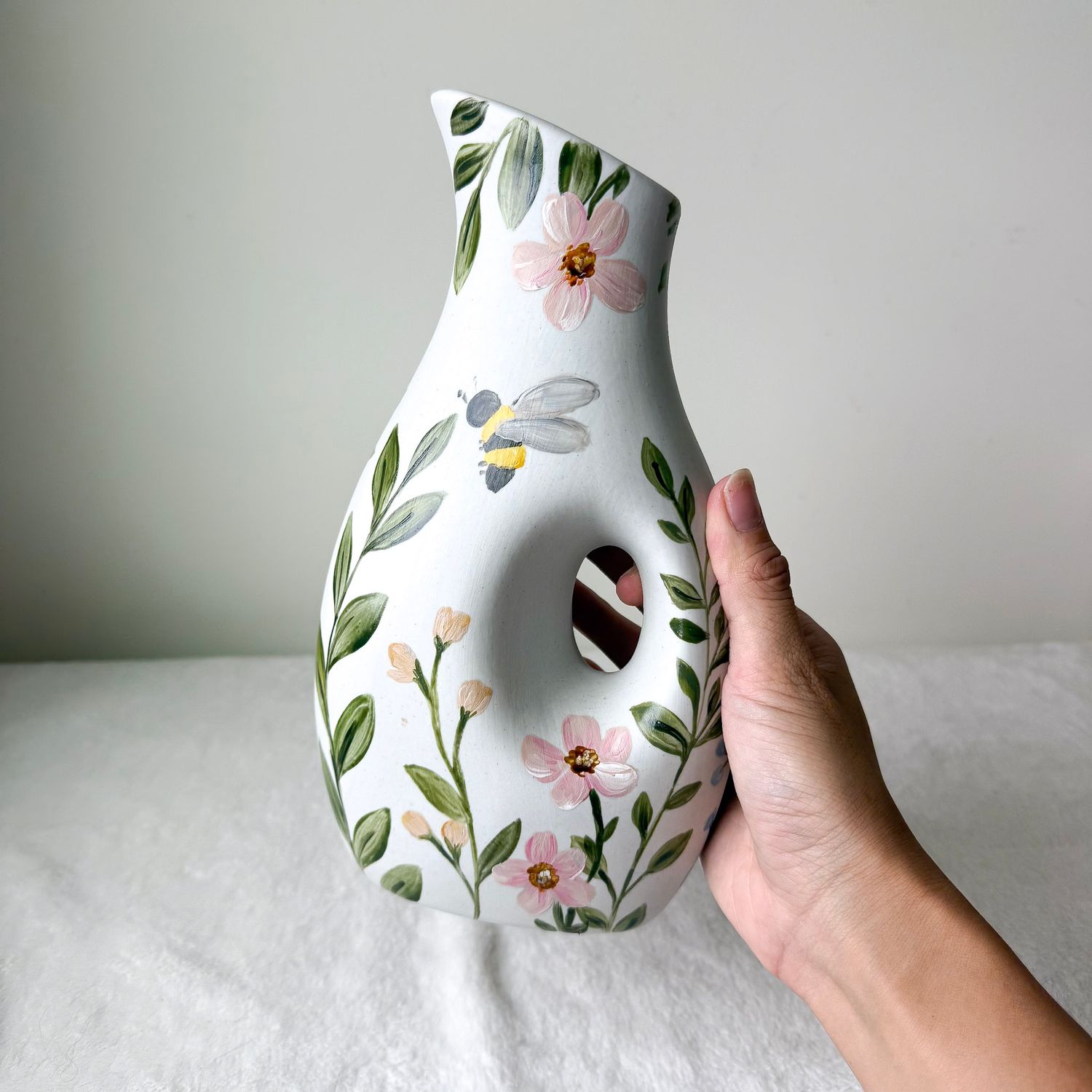Cottage Core Ceramic Donut Vase Cottage Core Ceramic Donut Vase