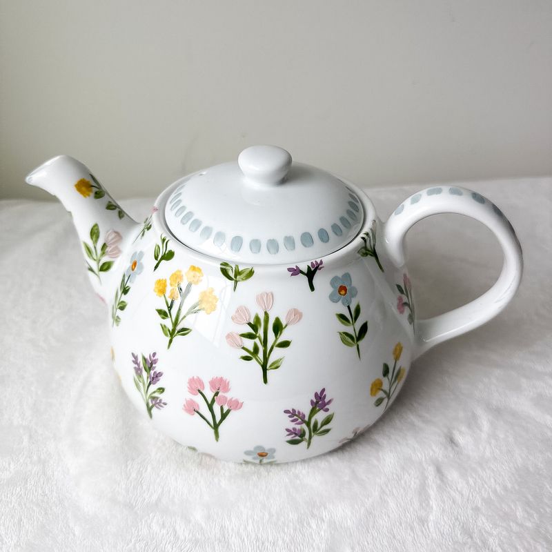 Ceramic Teapot: One-of-a-Kind Thrift Ceramic Teapot: One-of-a-Kind Thrift