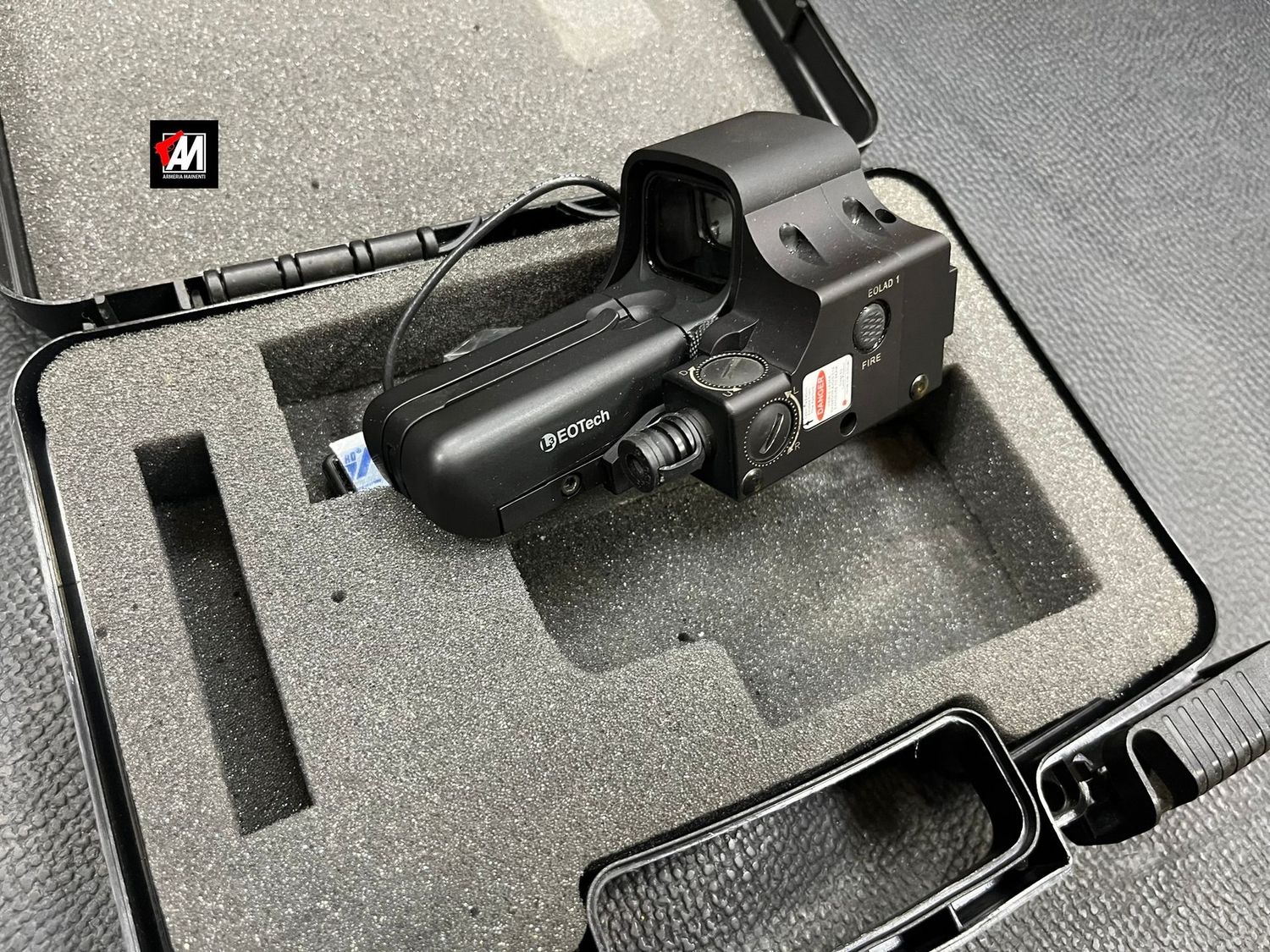 USATO: EOTECH RED DOT MOD. L3 CON LASER LATERALE REGOLABILE