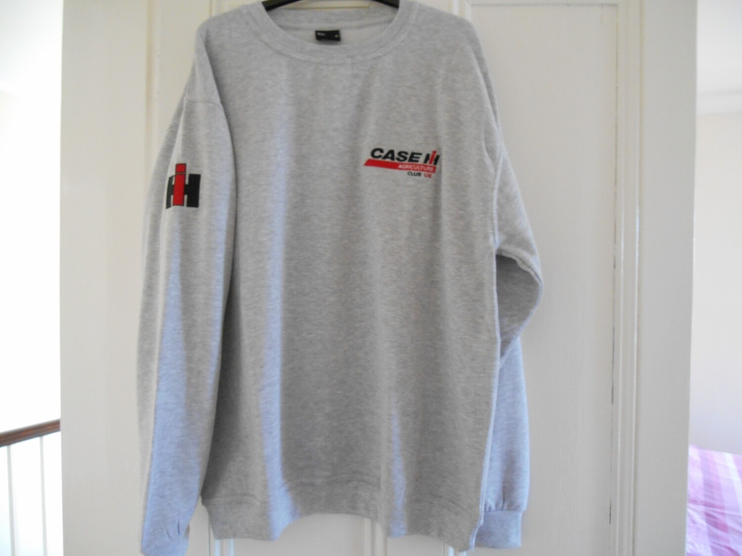 Sweat Shirt - light or dark grey.
