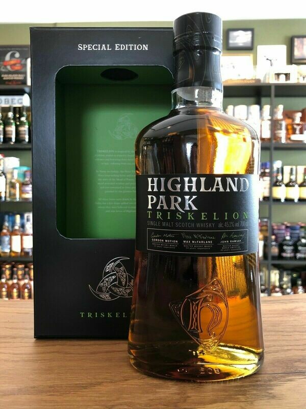 Highland Park Triskelion mit 0,7L und 45,1%