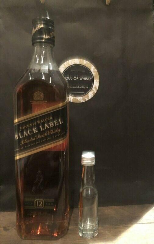 Johnnie Walker 15 Jahre Green Label Sample mit 2cl und 43% Johnnie Walker 15 Jahre Green Label Sample mit 2cl und 43%