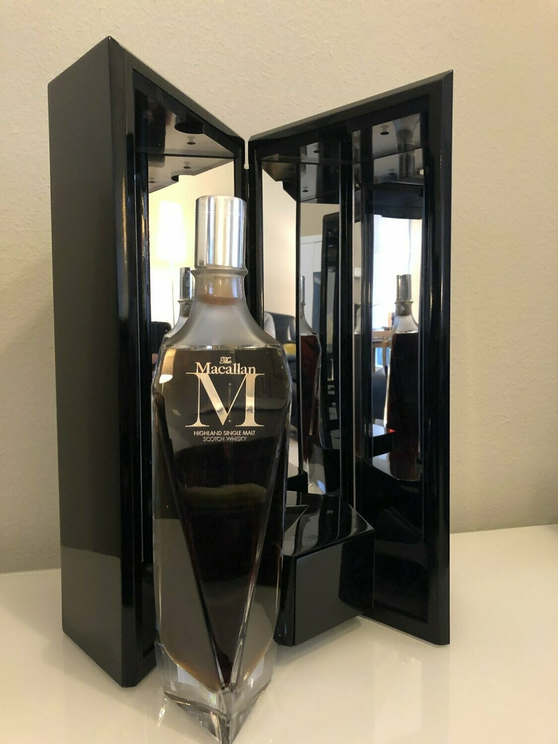 Macallan M Decanter Release 2019 mit 0,7L und 45%