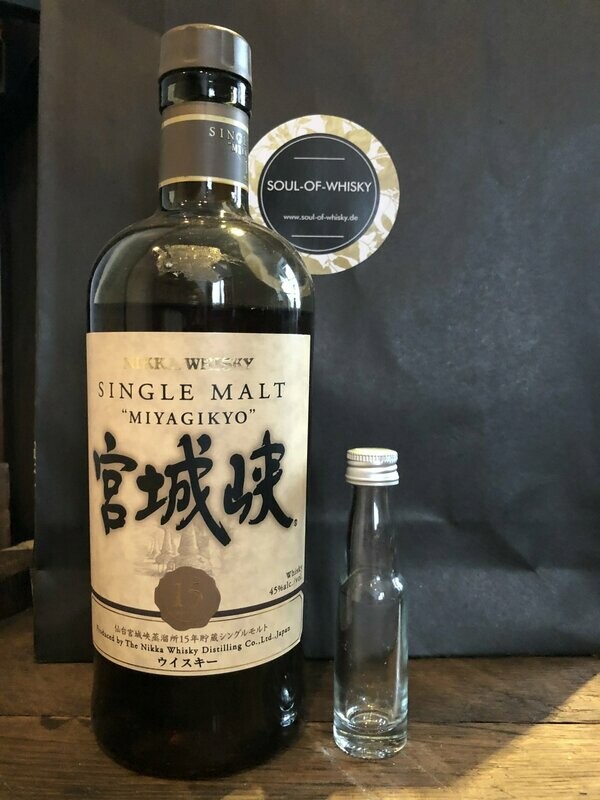 Nikka Miyagikyo 15 Jahre Pure Malt Sample mit 2cl und 45% Nikka Miyagikyo 15 Jahre Pure Malt Sample mit 2cl und 45%