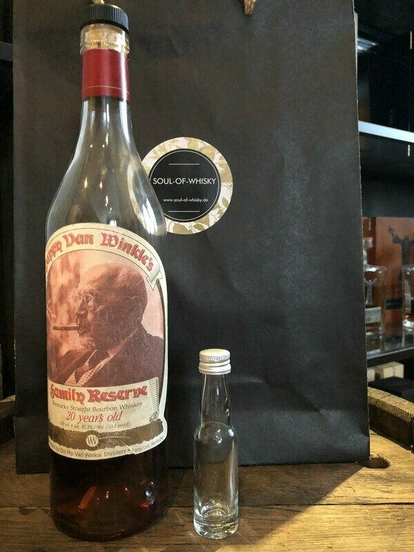 Pappy Van Winkle Family Reserve 20 Jahre Sample mit 2cl und 45,2% Pappy Van Winkle Family Reserve 20 Jahre Sample mit 2cl und 45,2%