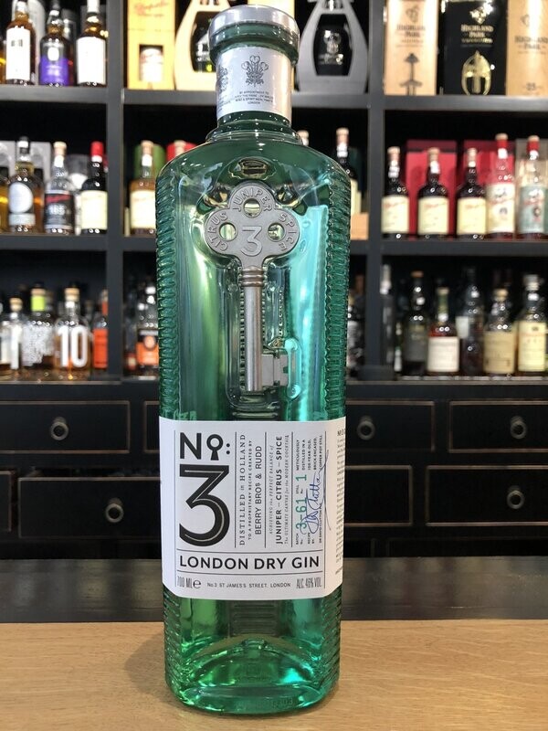No.3 London Dry Gin mit 0,7L und 46% No.3 London Dry Gin mit 0,7L und 46%