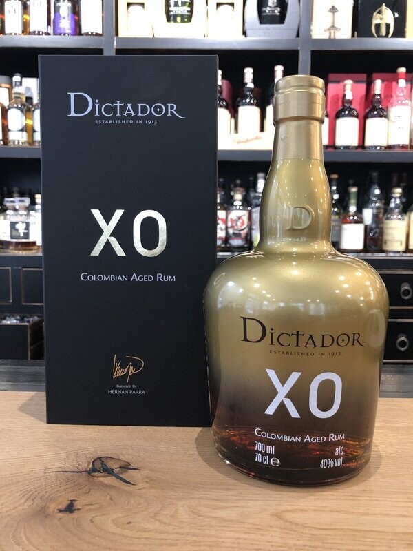 Dictador XO Perpetual mit 0,7L und 40% Dictador XO Perpetual mit 0,7L und 40%