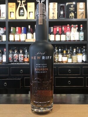 New Riff Kentucky Straight Bourbon mit 0,7l und 50%