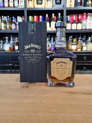 Jack Daniel's Single Barrel Barrel Strength mit 0,7l und 64,5% Jack Daniel's Single Barrel Barrel Strength mit 0,7l und 64,5%
