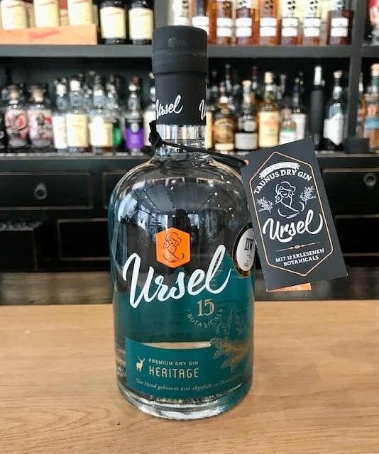 Taunus Ursel (Hessen) Heritage Gin Das Original mit 0,5L und 47% Taunus Ursel (Hessen) Heritage Gin Das Original mit 0,5L und 47%