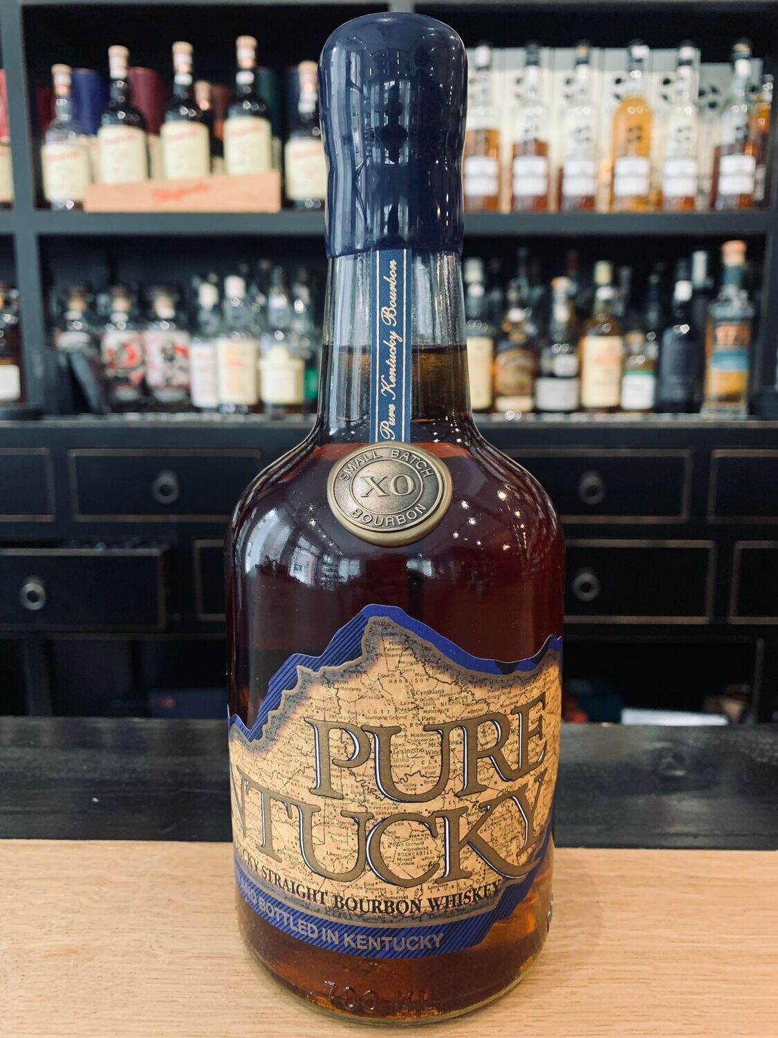 Pure Kentucky XO Bourbon mit 0,7l und 53,5%