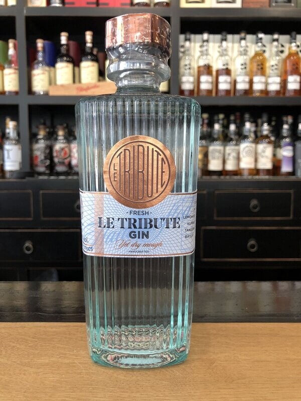 Le Tribute Gin mit 0,7 und 43% Le Tribute Gin mit 0,7 und 43%