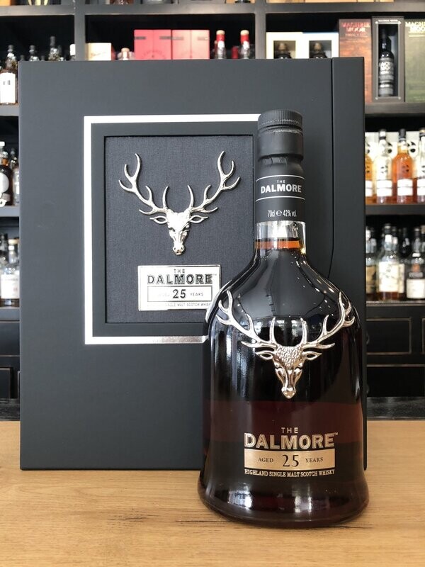 Dalmore 25 Jahre mit 0,7l und 42%