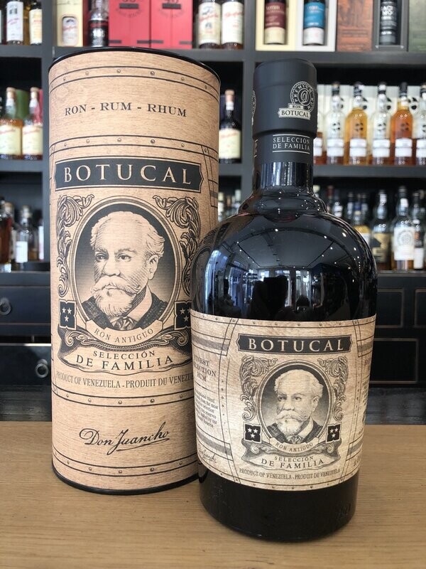 Botucal Selección de Familia mit 0,7l und 43% Botucal Selección de Familia mit 0,7l und 43%