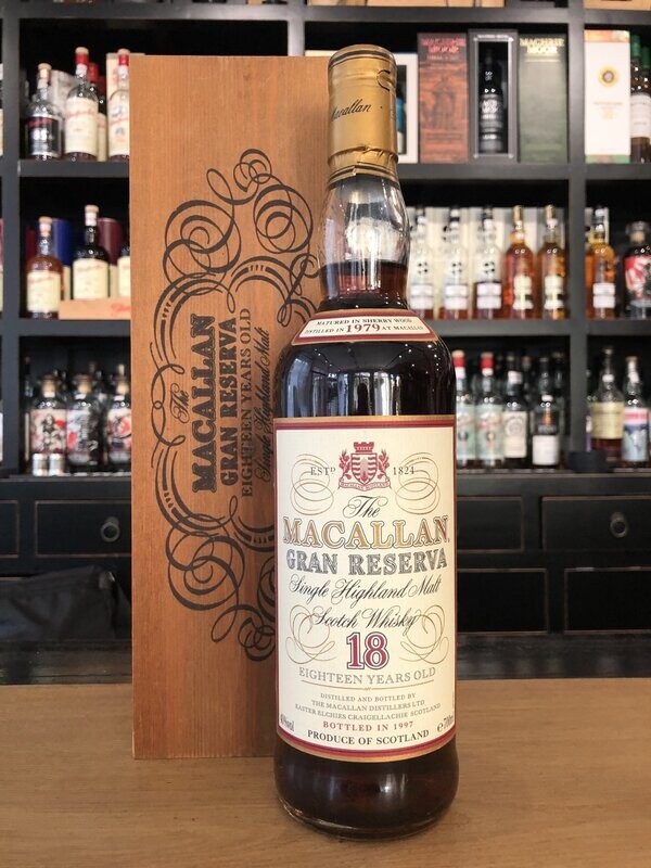 Macallan 1979 Gran Reserva 18 Jahre Sherry Oak Casks + Holz Box Macallan 1979 Gran Reserva 18 Jahre Sherry Oak Casks + Holz Box