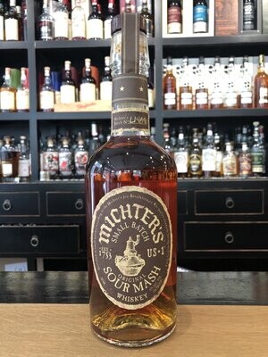 Michter's Sour Mash Small Batch von 2014 mit 0,7l und 43% Michter's Sour Mash Small Batch von 2014 mit 0,7l und 43%