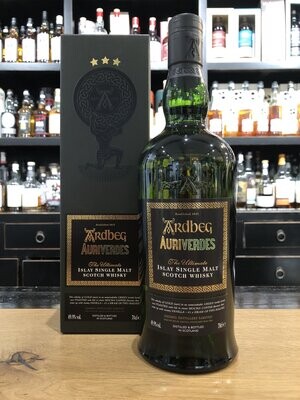 Ardbeg Auriverdes von 2014 mit 0,7l und 49,9% Ardbeg Auriverdes von 2014 mit 0,7l und 49,9%