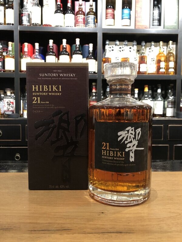 Hibiki 21 Jahre mit 0,7l und 43% Hibiki 21 Jahre mit 0,7l und 43%