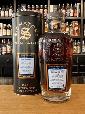 Bunnahabhain 10 Jahre Signatory 2012/2022 mit 0,7L und 65,2% Bunnahabhain 10 Jahre Signatory 2012/2022 mit 0,7L und 65,2%
