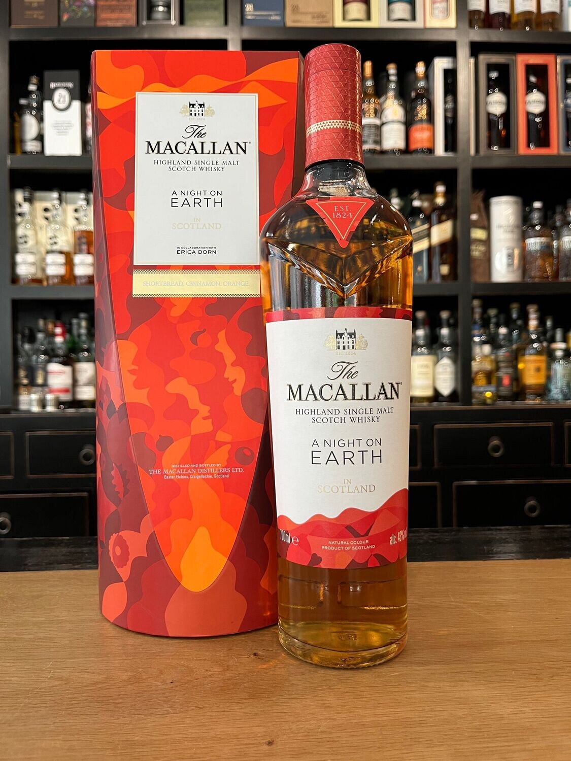 Macallan A Night on Earth mit 0,7l und 43%