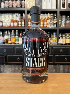 Stagg Junior Kentucky Straight Bourbon mit 0,7l und 65,5% Stagg Junior Kentucky Straight Bourbon mit 0,7l und 65,5%