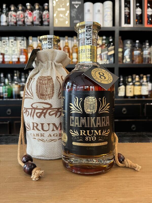 Camikara Rum 8 Jahre mit 0,7L und 42,8% Camikara Rum 8 Jahre mit 0,7L und 42,8%