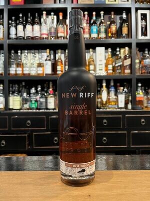 New Riff Kentucky Straight Bourbon Single Barrel mit 0,7l und 52,85% New Riff Kentucky Straight Bourbon Single Barrel mit 0,7l und 52,85%