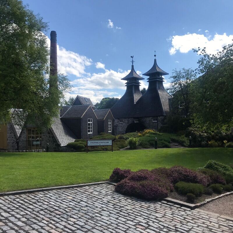 Schottisches Whisky Tasting - DI 24.06.2025, 19:00 Uhr Schottisches Whisky Tasting - DI 24.06.2025, 19:00 Uhr