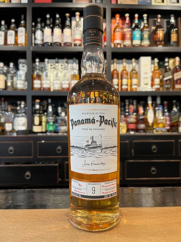 Panama Pacific Rum 9 Jahre mit 0,7l und 47,3% Panama Pacific Rum 9 Jahre mit 0,7l und 47,3%