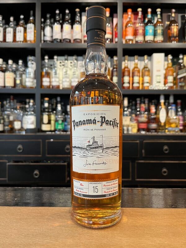 Panama Pacific Rum 15 Jahre mit 0,7l und 42,1% Panama Pacific Rum 15 Jahre mit 0,7l und 42,1%