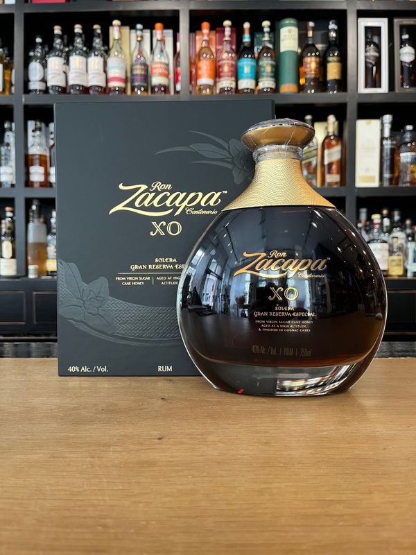 Ron Zacapa Centenario XO Rum mit 0,7l und 40% Ron Zacapa Centenario XO Rum mit 0,7l und 40%