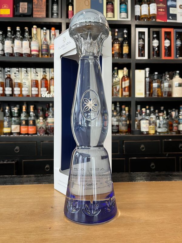 Clase Azul Tequila Plata mit 0,7l und 40% Clase Azul Tequila Plata mit 0,7l und 40%