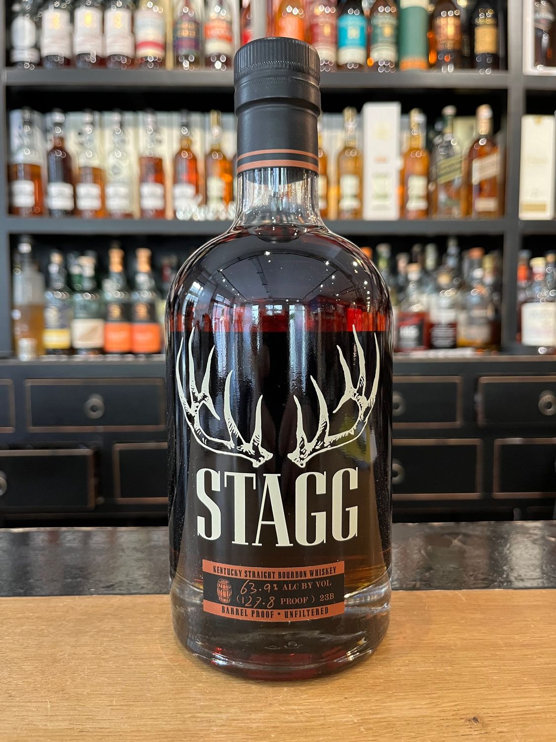 Stagg Junior (23B) Kentucky Straight Bourbon mit 0,7l und 63,9%