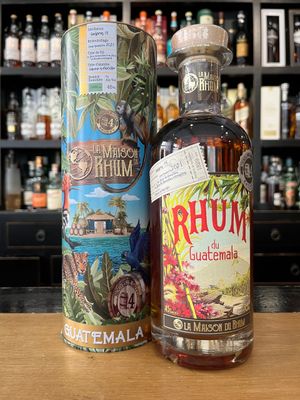 La Maison du Rhum 15 Jahre Guatemala Batch 4 mit 0,7L und 45% La Maison du Rhum 15 Jahre Guatemala Batch 4 mit 0,7L und 45%