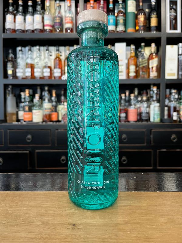 Downpour Coast and Croft Gin mit 0,7l und 40% Downpour Coast and Croft Gin mit 0,7l und 40%