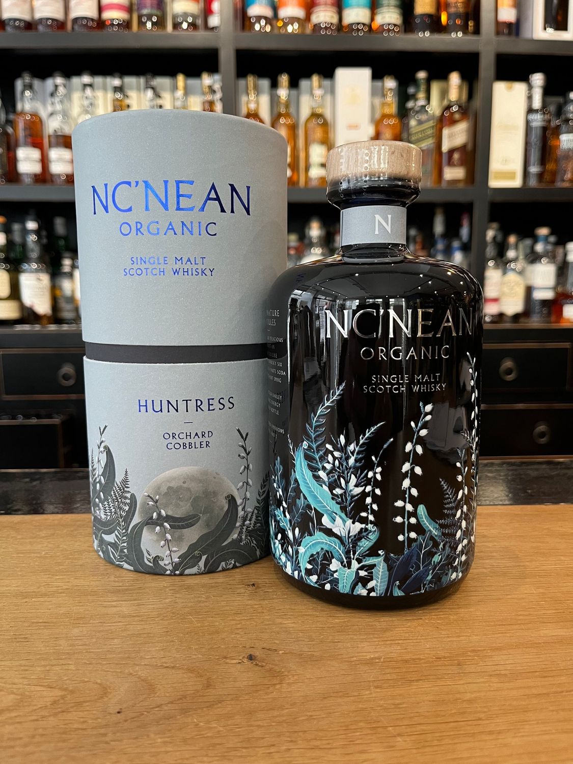 Nc'nean Organic Huntress 2024 Orchard Cobbler mit 0,7L und 48,5%