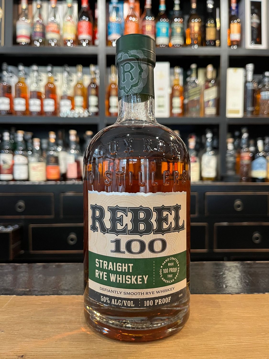 Rebel Small Batch Rye Whiskey mit 0,7L und 50%
