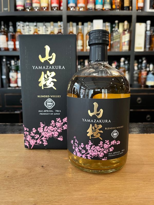 Yamazakura Blended Whisky mit 0,7L und 40%