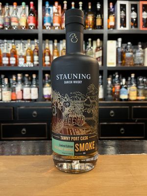 Stauning Smoke Tawny Port Cask 2024 mit 0,7L und 45% Stauning Smoke Tawny Port Cask 2024 mit 0,7L und 45%